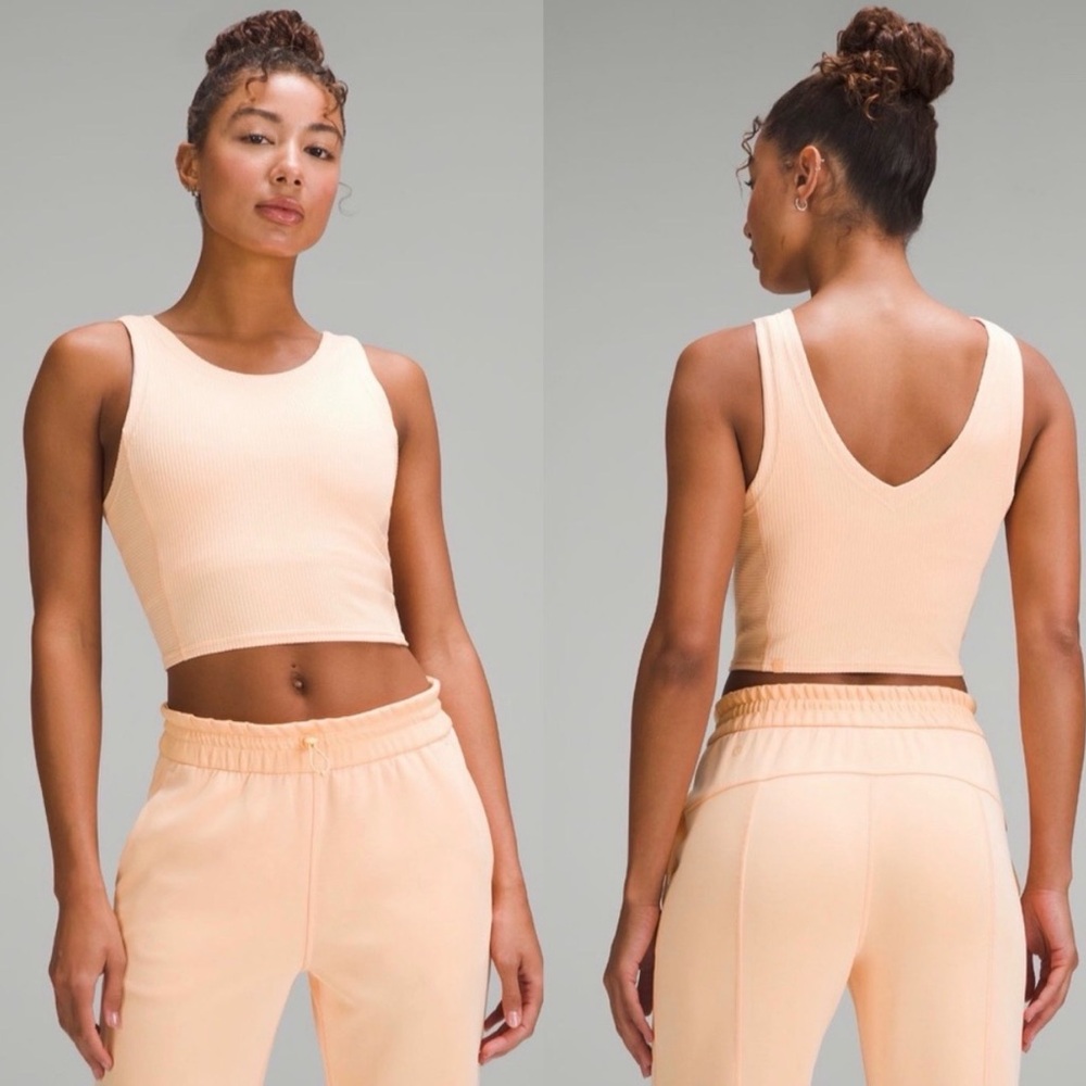 Lululemon Ribbed Softstreme Cropped Workout Tank TopPeach Bellini Size 2